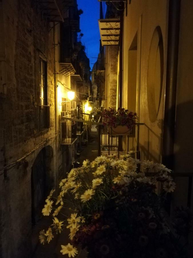 Villa Casa Nel Vicolo Palermo Exterior foto